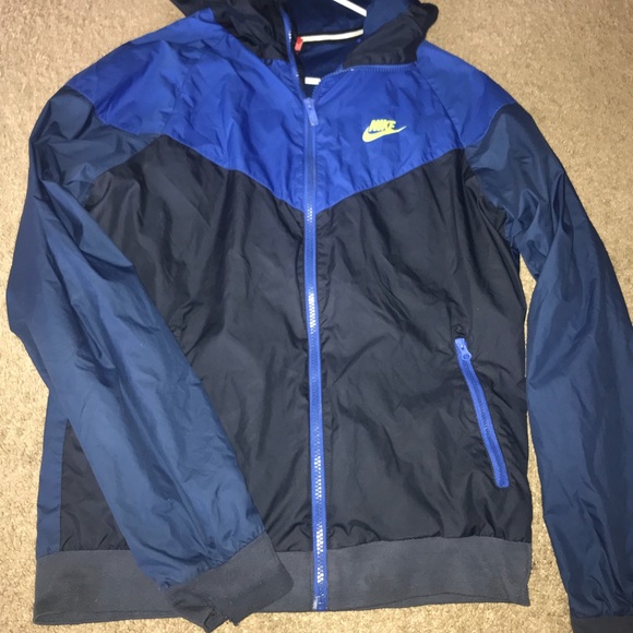 black and blue nike windbreaker